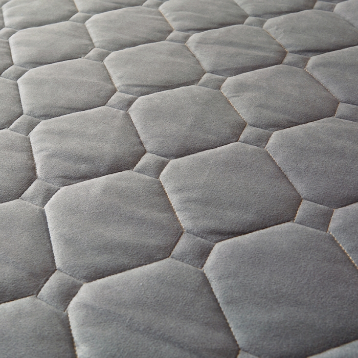 91家纺网 家纺一手货源 找家纺 屹成家纺 2024新款亲肤水晶绒夹棉床裙四件套-小熊款 银灰