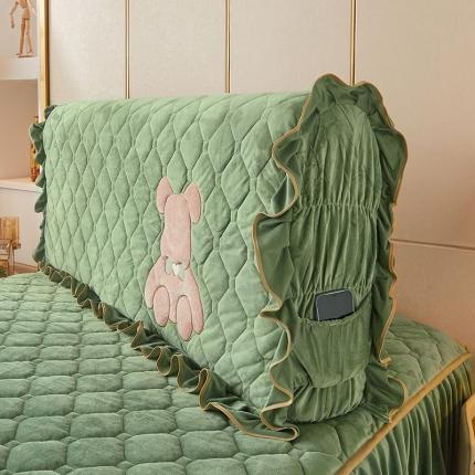 91家纺网 家纺一手货源 找家纺 （总）屹成家纺 2024新款水晶绒床头罩-小熊款