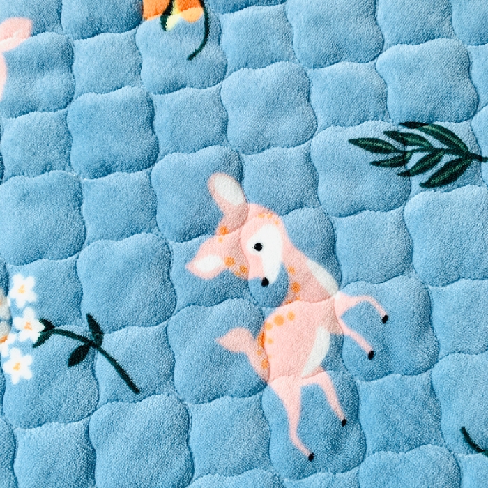 91家纺网 家纺一手货源 找家纺 小虾米 2022新款上下床牛奶绒夹棉床笠 温馨小鹿