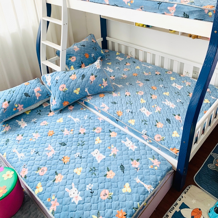 91家纺网 家纺一手货源 找家纺 小虾米 2022新款上下床牛奶绒夹棉床笠 温馨小鹿