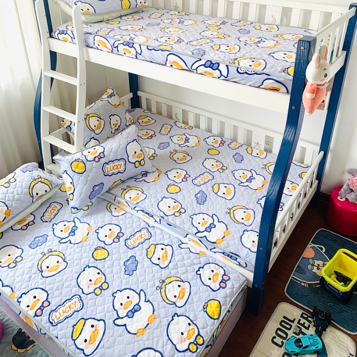 91家纺网 家纺一手货源 找家纺 小虾米 2022新款上下床牛奶绒夹棉床笠 小黄鸭