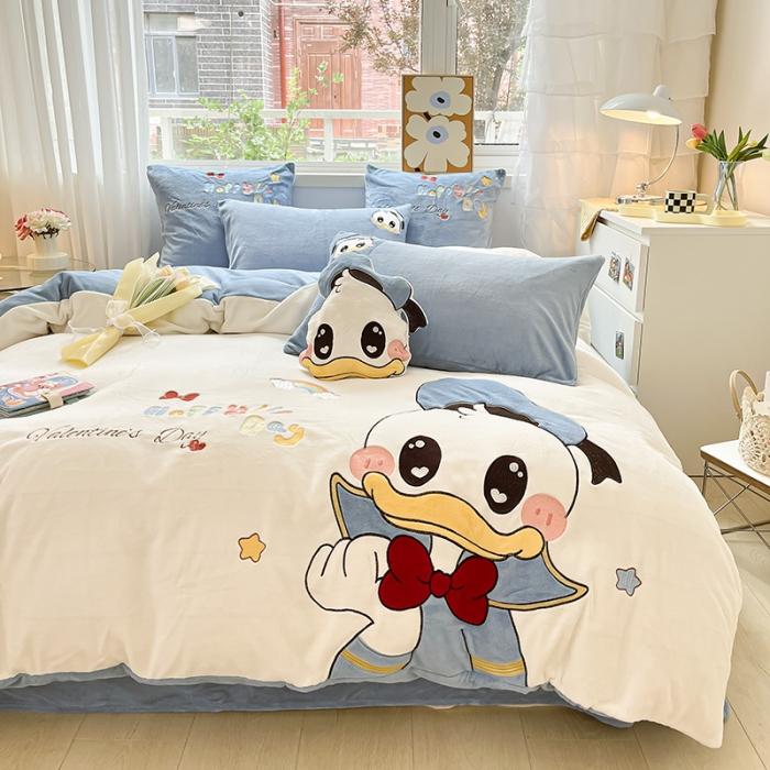 91家纺网 家纺一手货源 找家纺 加厚牛奶绒贴布绣花四件套冬季法莱珊瑚绒保暖床上用品床单床笠