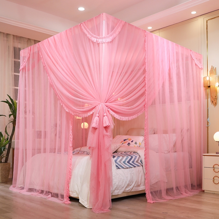 91家纺网 家纺一手货源 找家纺 艾晶美 2022新款公主风流苏款遮光床幔落地床帘蚊帐 温柔粉