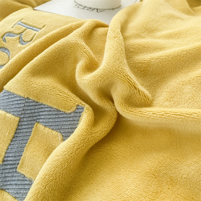 91家纺网 家纺一手货源 找家纺 爱洛 2022新款200克7.5斤纯色刺绣花牛奶绒四件套 牛奶绒-柠檬黄