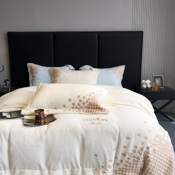 91家纺网 家纺一手货源 找家纺 馨蕊 2022新款秋冬轻奢煦暖绒系列-千鸟格 千鸟格-元气白桃