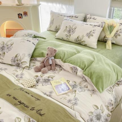 91家纺网 家纺一手货源 找家纺 （总）帅露 2022新款高克重牛奶绒印花四件套直播爆款