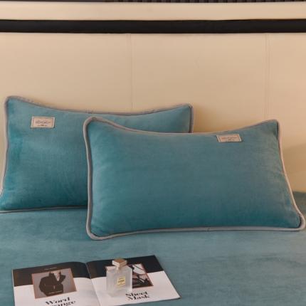 91家纺网 家纺一手货源 找家纺 （总）518家纺 新款220克牛奶绒纯色系列单枕套