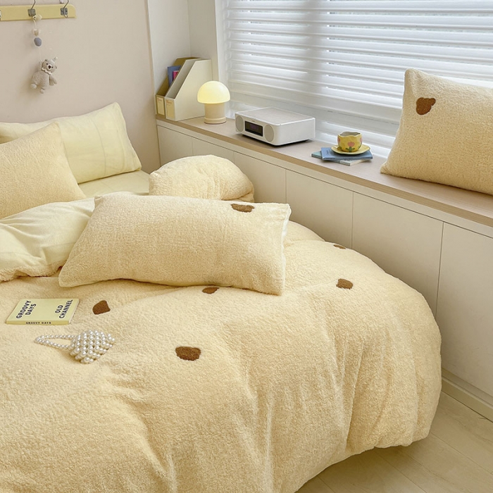 91家纺网 家纺一手货源 找家纺 琪格格 2022新款泰迪绒毛巾绣四件套 泰迪绒-琥珀黄