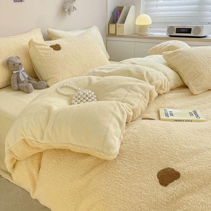 91家纺网 家纺一手货源 找家纺 琪格格 2022新款泰迪绒毛巾绣四件套 泰迪绒-琥珀黄