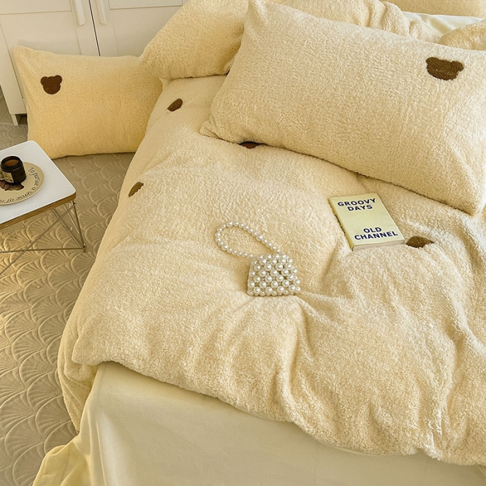 91家纺网 家纺一手货源 找家纺 琪格格 2022新款泰迪绒毛巾绣四件套 泰迪绒-琥珀黄