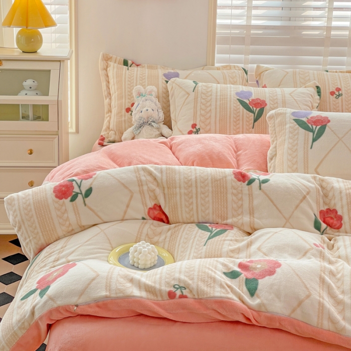 91家纺网 家纺一手货源 找家纺 佰亿莱 2024新款高克重印花牛奶绒四件套 春风十里