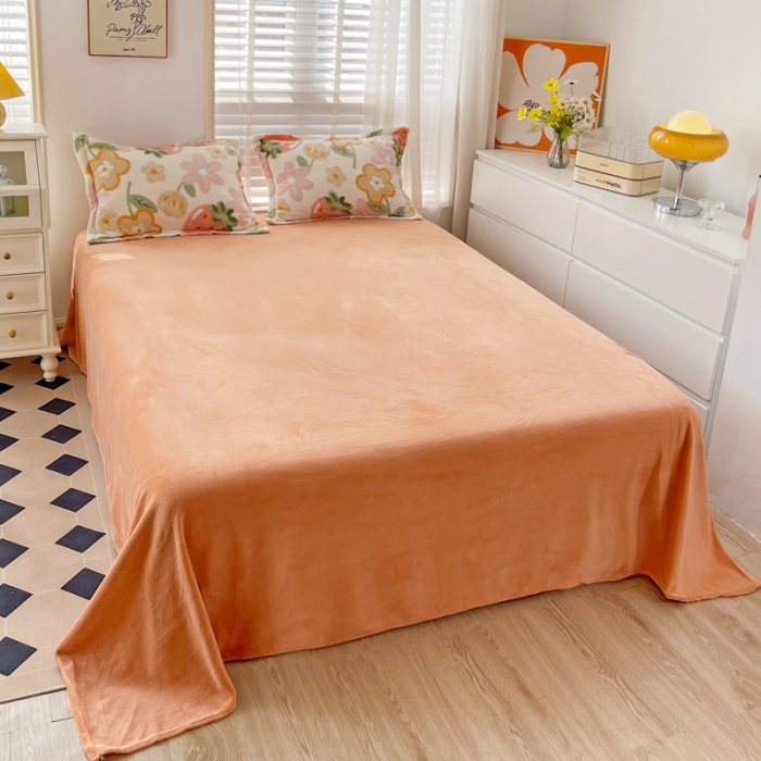 91家纺网 家纺一手货源 找家纺 佰亿莱 2024新款高克重印花牛奶绒四件套 草莓乐园