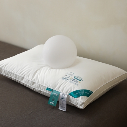 91家纺网 家纺一手货源 找家纺 2023新款 三防护颈枕芯 中护盾羽丝绒枕头