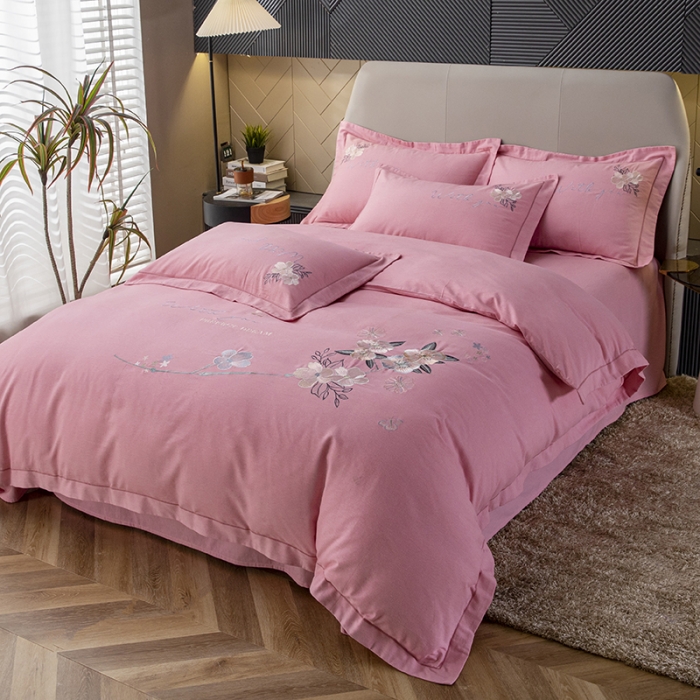 91家纺网 家纺一手货源 找家纺 纽缦 2022新款纯棉磨毛刺绣床单款四件套 醉花阴-豆沙粉