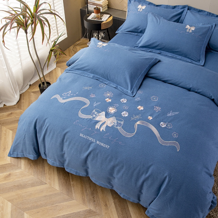 91家纺网 家纺一手货源 找家纺 纽缦 2022新款纯棉加厚纯色绣花款床笠四件套 蝶恋花宝石蓝