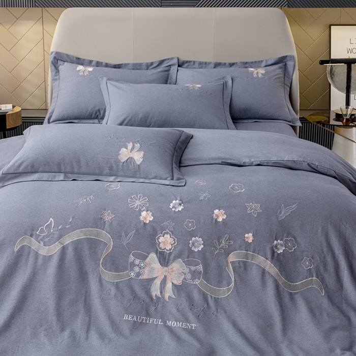 91家纺网 家纺一手货源 找家纺 纽缦 2022新款纯棉加厚纯色绣花款床笠四件套 蝶恋花高级灰