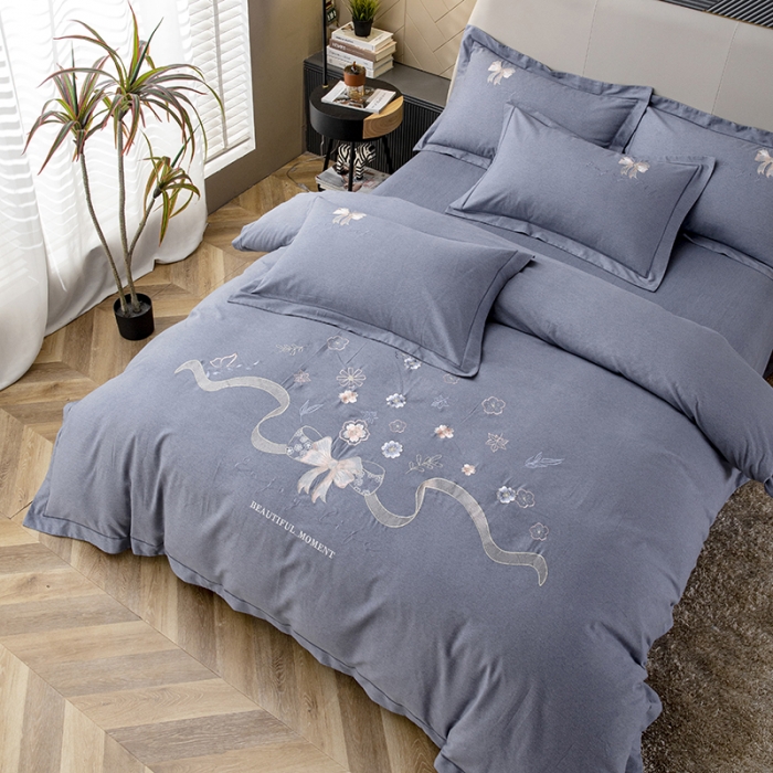 91家纺网 家纺一手货源 找家纺 纽缦 2022新款纯棉加厚纯色绣花款床笠四件套 蝶恋花高级灰