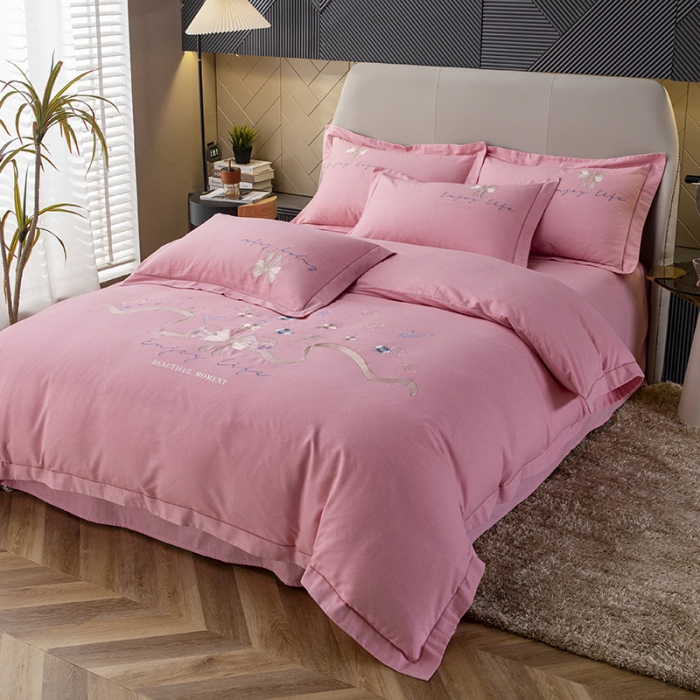 91家纺网 家纺一手货源 找家纺 纽缦 2022新款纯棉加厚纯色绣花款床裙四件套 蝶恋花豆沙粉