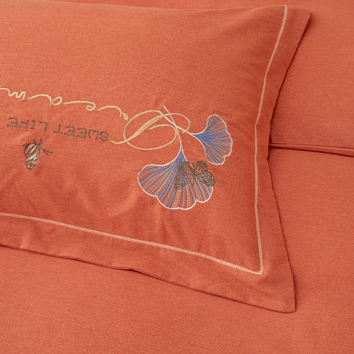 91家纺网 家纺一手货源 找家纺 纽缦 2022新款纯棉加厚纯色绣花款床裙四件套 锦园春爱马橙