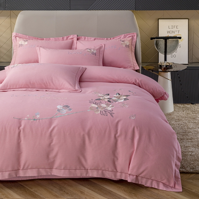 91家纺网 家纺一手货源 找家纺 纽缦 2022新款纯棉加厚纯色绣花款床裙四件套 醉花阴豆沙粉