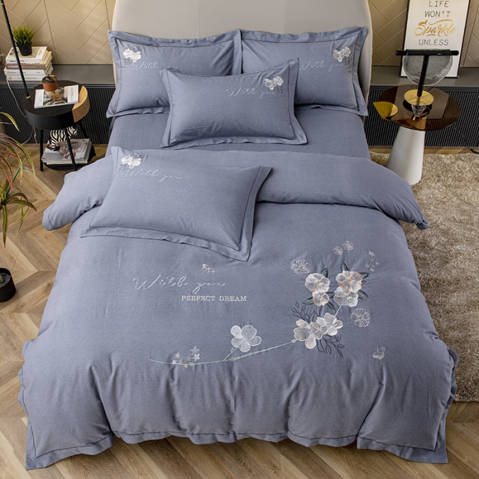 91家纺网 家纺一手货源 找家纺 纽缦 2022新款纯棉加厚纯色绣花款床裙四件套 醉花阴高级灰