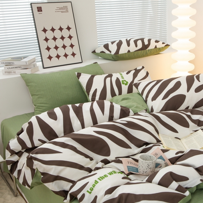 91家纺网 家纺一手货源 找家纺 黑马家居2023新款全棉印花喷气12868套件-四件套斑马