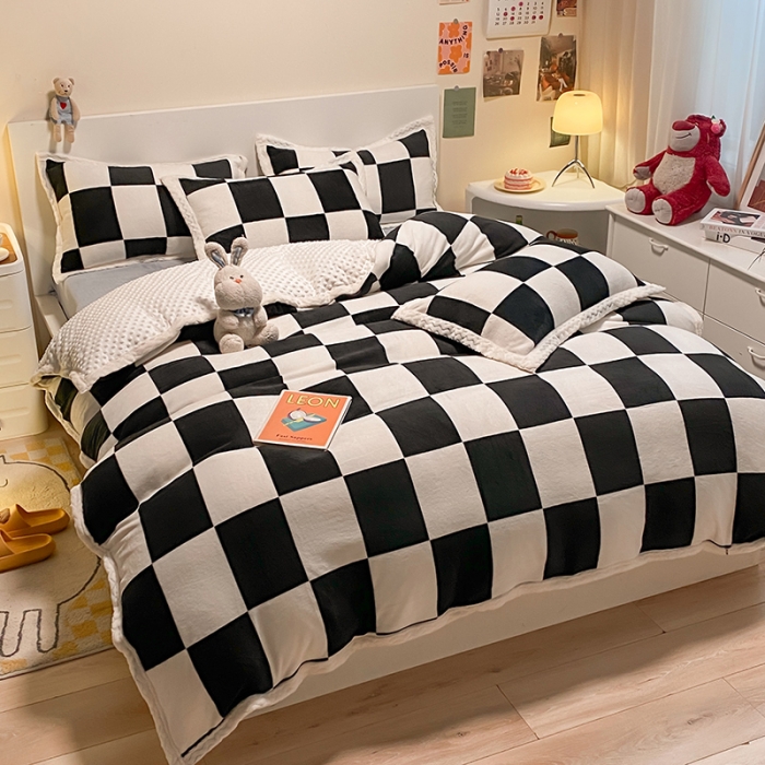 91家纺网 家纺一手货源 找家纺 澳梵 2022新款牛奶绒豆豆绒四件套 黑白格