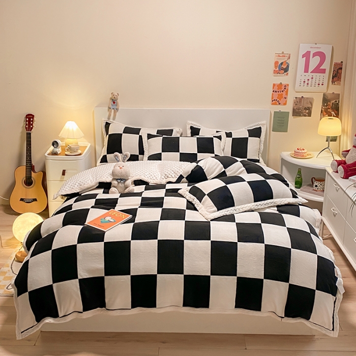 91家纺网 家纺一手货源 找家纺 澳梵 2022新款牛奶绒豆豆绒四件套 黑白格