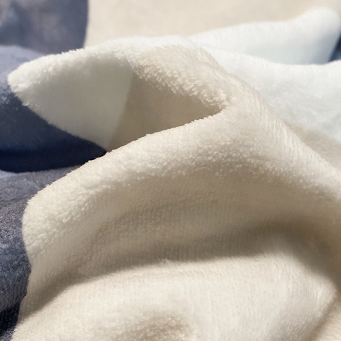 91家纺网 家纺一手货源 找家纺 澳梵 2022新款牛奶绒豆豆绒四件套 蓝格