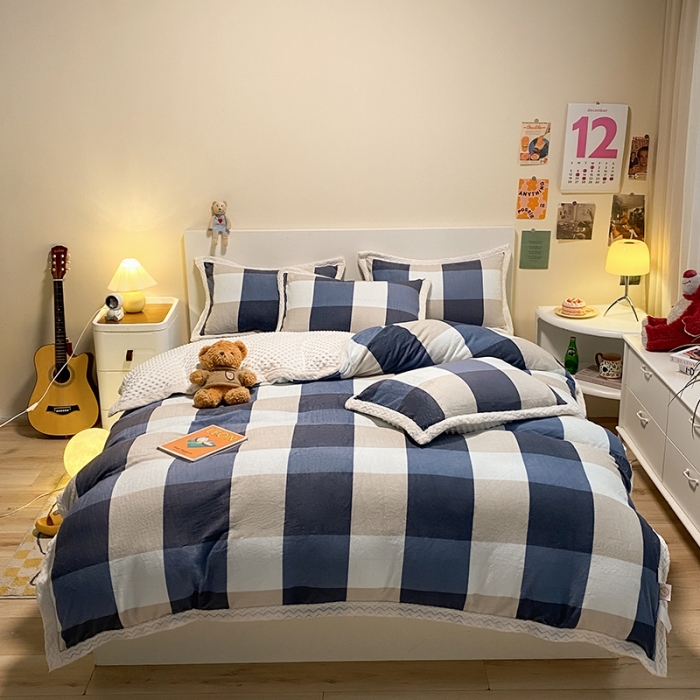 91家纺网 家纺一手货源 找家纺 澳梵 2022新款牛奶绒豆豆绒四件套 蓝格