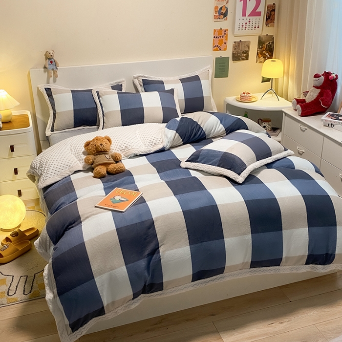 91家纺网 家纺一手货源 找家纺 澳梵 2022新款牛奶绒豆豆绒四件套 蓝格