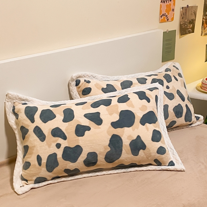 91家纺网 家纺一手货源 找家纺 澳梵 2022新款牛奶绒豆豆绒四件套 浓情咖啡