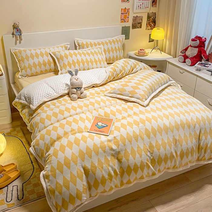 91家纺网 家纺一手货源 找家纺 澳梵 2022新款牛奶绒豆豆绒四件套 时光-黄