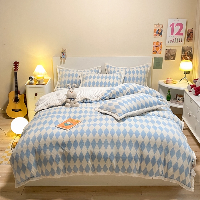 91家纺网 家纺一手货源 找家纺 澳梵 2022新款牛奶绒豆豆绒四件套 时光-蓝