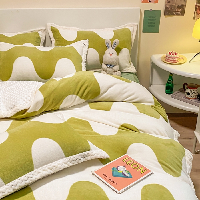 91家纺网 家纺一手货源 找家纺 澳梵 2022新款牛奶绒豆豆绒四件套 维拉-绿色