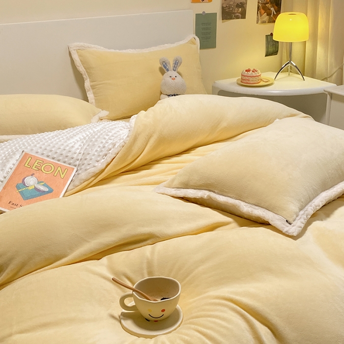 91家纺网 家纺一手货源 找家纺 澳梵 2022新款牛奶绒豆豆绒四件套 氧气-黄色