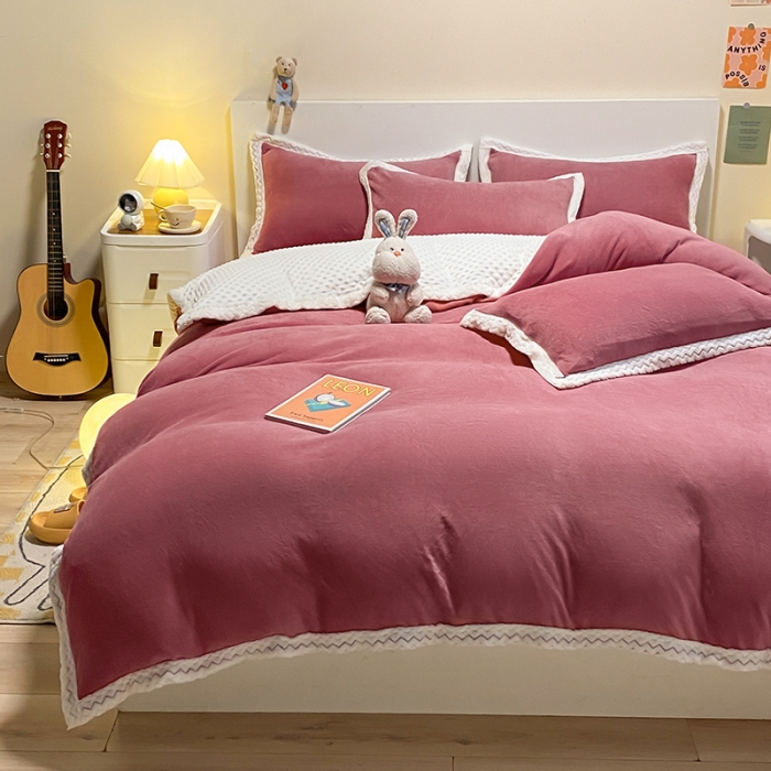 91家纺网 家纺一手货源 找家纺 澳梵 2022新款牛奶绒豆豆绒四件套 氧气-浆果色