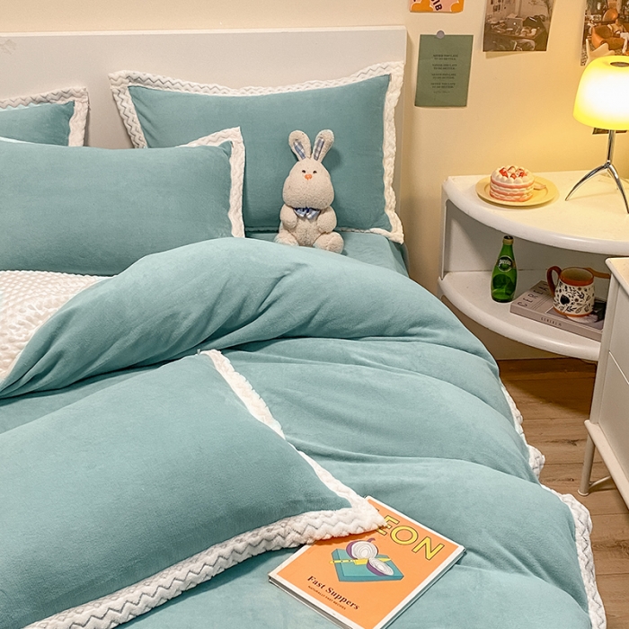 91家纺网 家纺一手货源 找家纺 澳梵 2022新款牛奶绒豆豆绒四件套 氧气-雾霾蓝