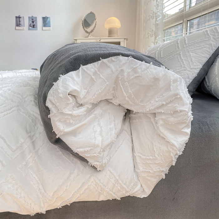 91家纺网 家纺一手货源 找家纺 琪格格纺织 2023新款韩式水洗棉剪花+牛奶绒四件套 象牙白