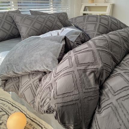 91家纺网 家纺一手货源 找家纺 琪格格纺织 2023新款韩式水洗棉剪花+牛奶绒四件套 高级灰