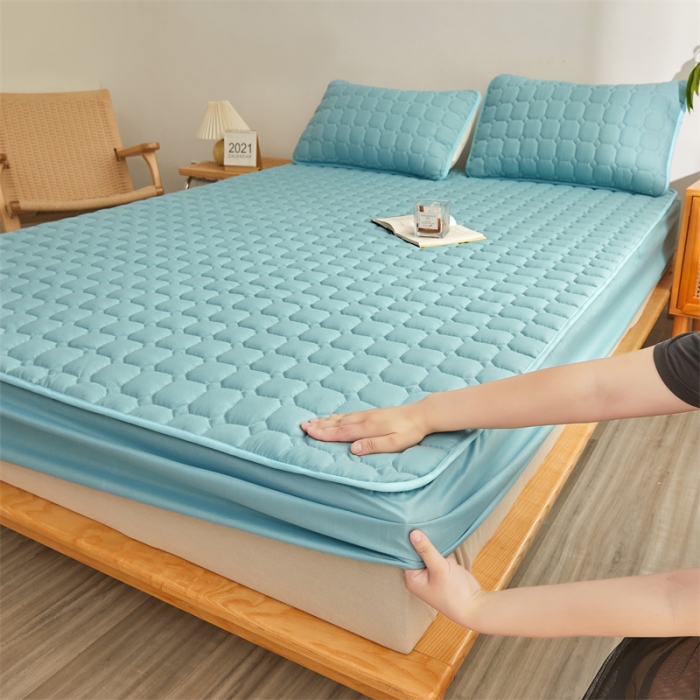 91家纺网 家纺一手货源 找家纺 雯豆 2022新款磨毛夹棉床笠纯色印花芦荟棉床垫保护垫 翡翠绿