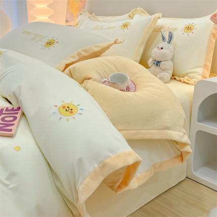 91家纺网 家纺一手货源 找家纺 眠帛家居 2022新款水洗棉拼牛奶绒绣花四件套 小太阳-奶油白