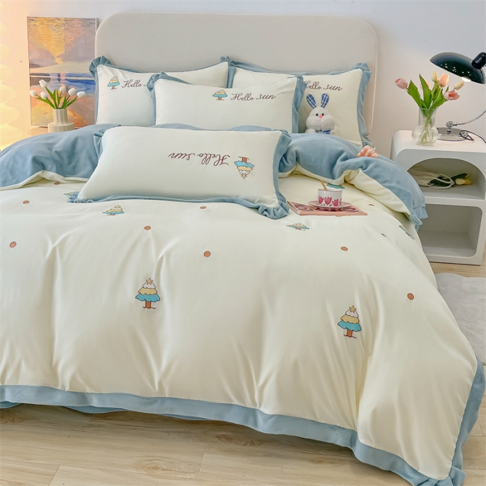 91家纺网 家纺一手货源 找家纺 眠帛家居 2022新款水洗棉拼牛奶绒绣花四件套 圣诞树