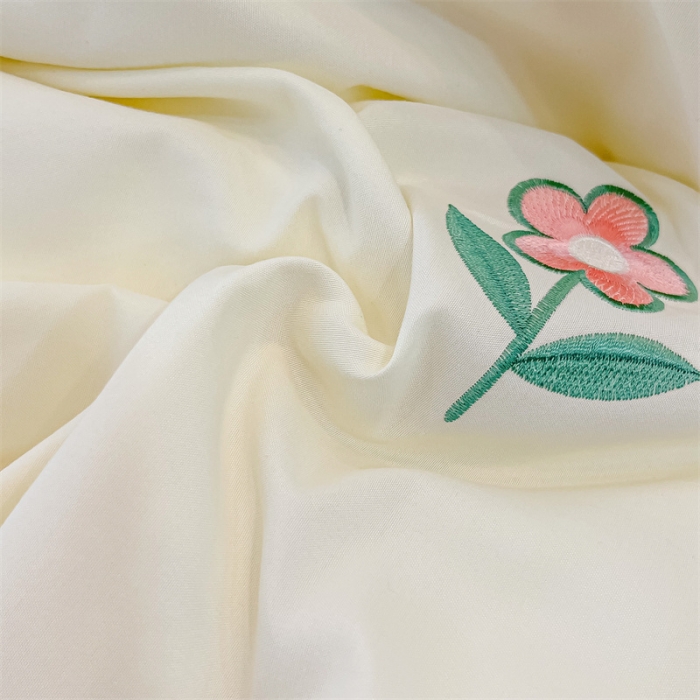 91家纺网 家纺一手货源 找家纺 眠帛家居 2022新款水洗棉拼牛奶绒绣花四件套 小花