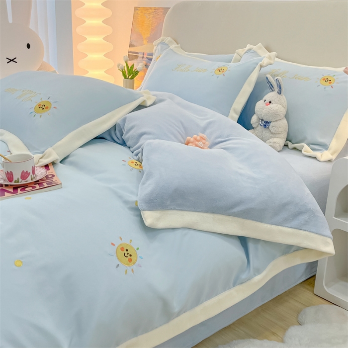 91家纺网 家纺一手货源 找家纺 眠帛家居 2022新款水洗棉拼牛奶绒绣花四件套 小太阳-奶油兰