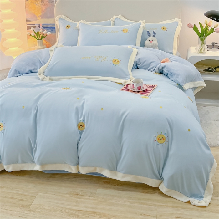 91家纺网 家纺一手货源 找家纺 眠帛家居 2022新款水洗棉拼牛奶绒绣花四件套 小太阳-奶油兰