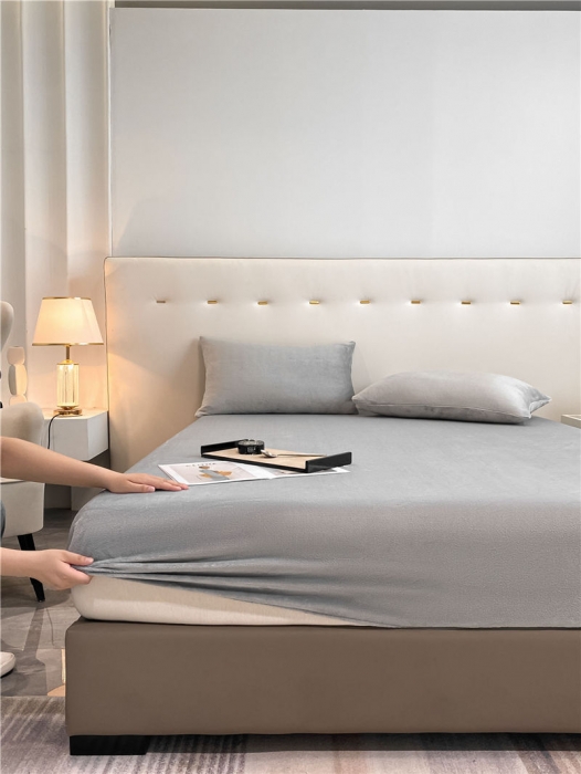 91家纺网 家纺一手货源 找家纺 （总）古吉梦 2022年新款牛奶绒纯色床笠三件套