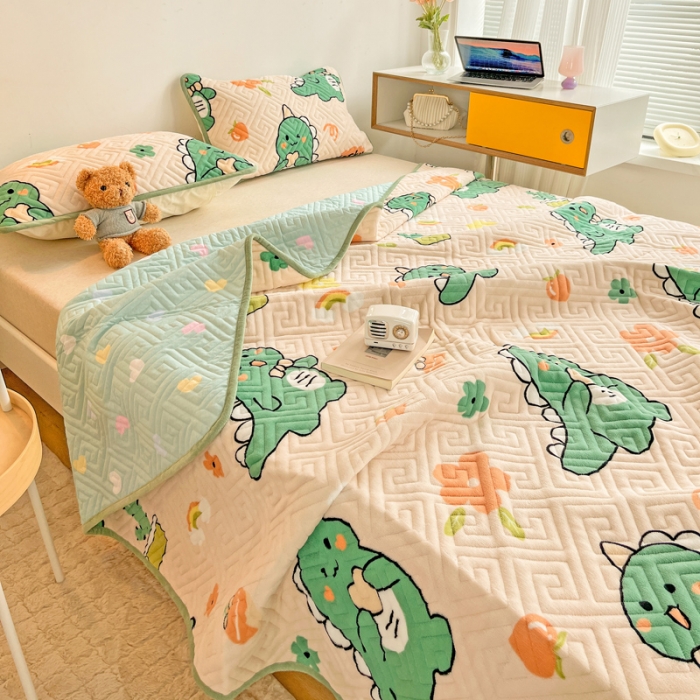 91家纺网 家纺一手货源 找家纺 羽爱 2024新款棉加绒床盖套件 元气恐龙