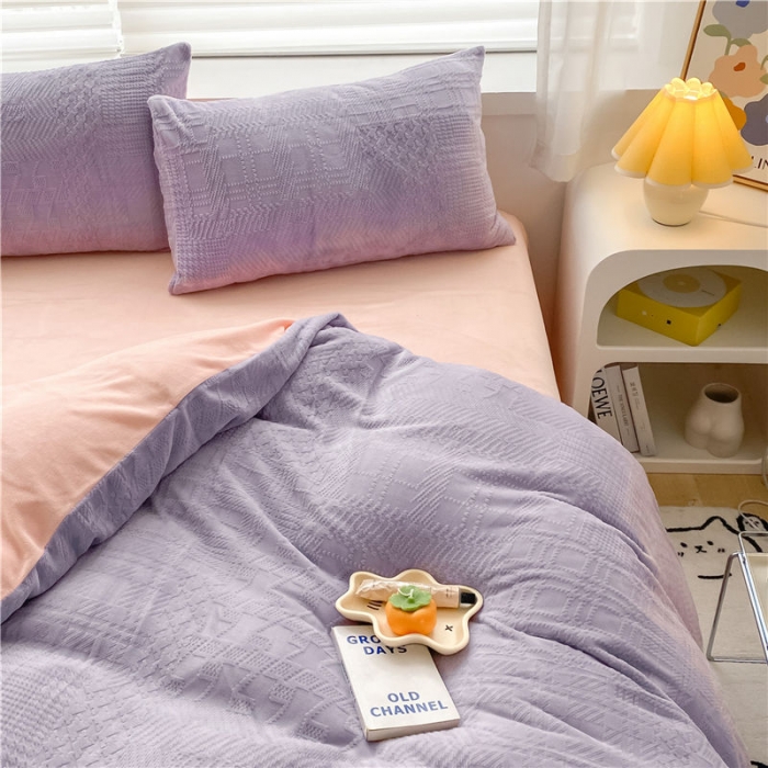 91家纺网 家纺一手货源 找家纺 古吉梦 2022新款A类高克重华夫格雕花绒四件套 华夫格-丁香紫+藕粉