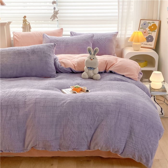 91家纺网 家纺一手货源 找家纺 古吉梦 2022新款A类高克重华夫格雕花绒四件套 华夫格-丁香紫+藕粉